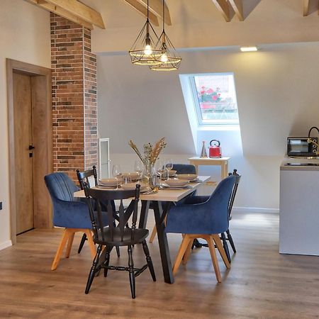 Auzlak Hisa, Apartments. Luce Room photo