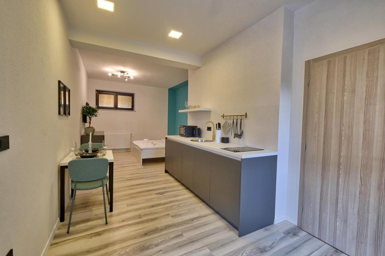 Auzlak Hisa, Apartments. Luce Exterior photo